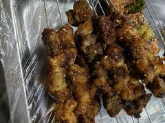 喂口牛肉串-胖姐涮肚烧烤