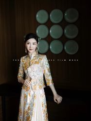 点击看大图 -Renee芮亦婚纱