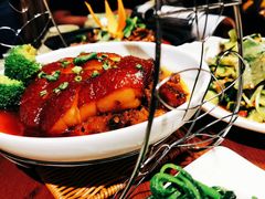 -老滇山寨•云南特色菜•地方菜•民族风情歌舞表演(金碧店)