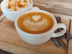 拿铁-Common Table · Brunch & Coffee