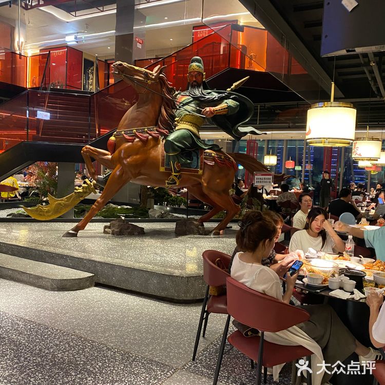 吃龙虾打卡…天宝兄弟