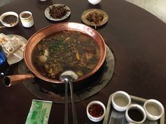 -朝伟清真铜瓢牛肉馆(三十年老·店)