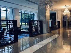 -上海虹桥西郊假日酒店