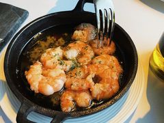 橄榄油香蒜虾仁-ELROJO红·西班牙餐厅(中骏世界城店)