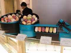 卡布奇诺马卡龙-PAUL LAFAYET 法式甜品(港汇广场店)