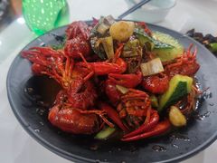 -老鄞江清水龙虾•赵赵家(江北店)