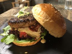 -HIGH FIVE哈福手工汉堡(桂林路店)