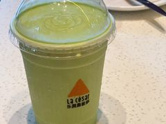 半颗牛油果-乐凯撒披萨(汇港购物中心店)