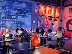 -INLOVE Live House