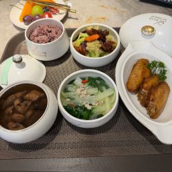 -安雅国际月子会所(拱北森宇富通店)
