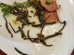 -鲁朗纳麦石锅鸡庄园