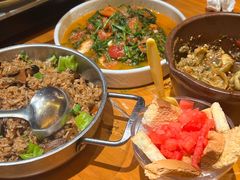 -老滇山寨•云南特色菜•地方菜•民族风情歌舞表演(金碧店)