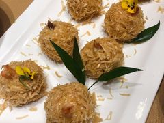 荔枝芝士大虾球-观宴中餐厅