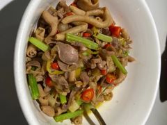 -费大厨辣椒炒肉(高铁吾悦广场店)