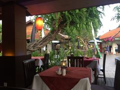 -Mai Mai Restaurant