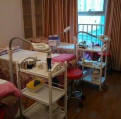 -成都苗方清颜专业祛痘