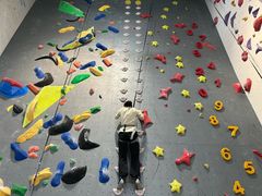 -CLIFFS颗粒攀岩(萧山众安店)