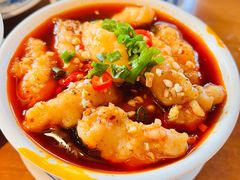 土冒虾滑-炉小二铜锅牛蛙•川湘菜(三里屯店)