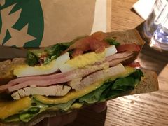 -星巴克(浦东机场T2到达店)
