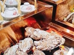 -雍容荟帝王蟹活龙虾展台自助(IFS黑金店)