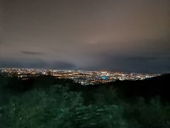 -鬼笑石后山停车场