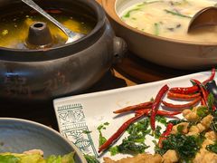 -云海肴·汽锅鸡·云南菜(天山百盛优客店)