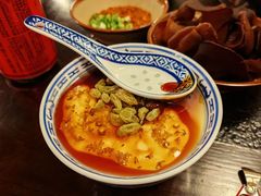 -渝井巷重庆老火锅(沈阳吉祥店)