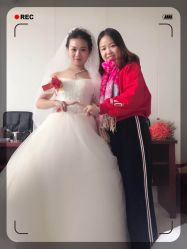 -艾米丽婚纱礼服