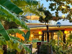 -茅草房·河畔园林火锅