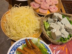 -旧街市鲜货老火锅(大光路店)