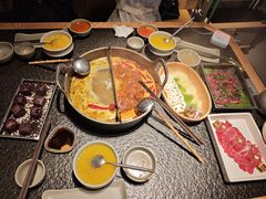 -三出山火锅(南京万象天地店)