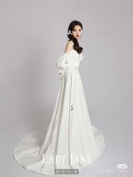 -Lady  Jane高端婚纱礼服馆