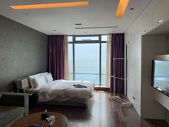 -青岛五四广场海景美仑国际公寓酒店