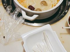 招牌筒骨砂锅-小骨煲金华砂锅(转塘金街美地店)