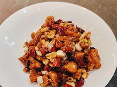 -金鱼盆32年水煮鱼·18秒辣椒炒肉(京西大悦城店)