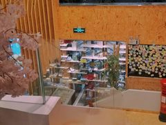 -新华里咖啡书吧(新华书店小寨店)