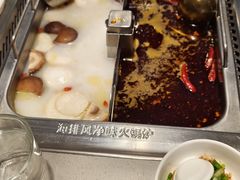 -海底捞火锅(漕宝路店)