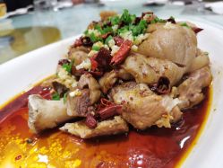 -鑫淼餐饮娱乐中心(江东街店)