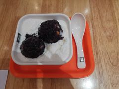 白雪黑糯米-满记甜品(荟聚购物中心店)