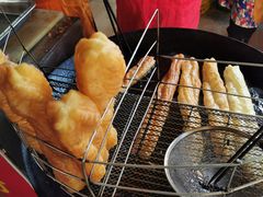 现炸油条-汪记鲜鱼糊汤粉(沈阳路总店)