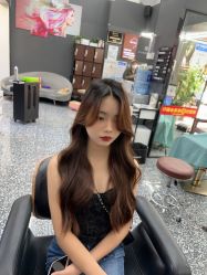 -藤野造型专业烫染接发