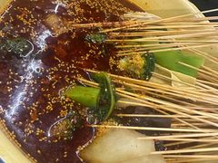 -拈签一笑黄牛肉辣卤串串