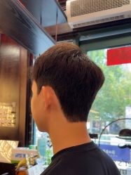 -东方先生国潮男士理发馆