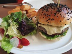 招牌牛肉汉堡-UPPER KITCHEN(延安路店)
