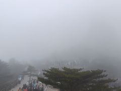 -黄山光明顶山庄