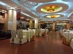 -顺峰海鲜酒楼(省府店)