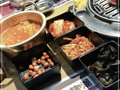 -青瓦炭韩潮烤肉(花园道店)