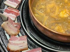 -阿山卓·野生菌火锅·纳西火塘烤肉