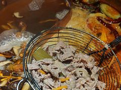 -洱火云南酸菜牛肉火锅(石景山当代商城店)