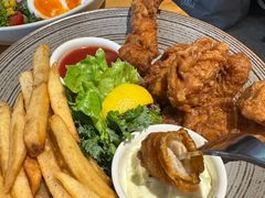 香炸鸡翅配薯条-Money Shops(愚园路店)